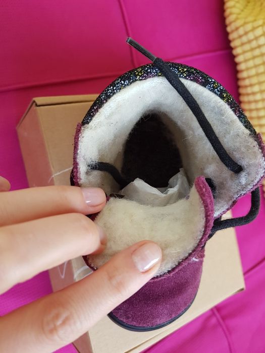 Ghete Tikki barefoot Beetle - Cardinal marime 21