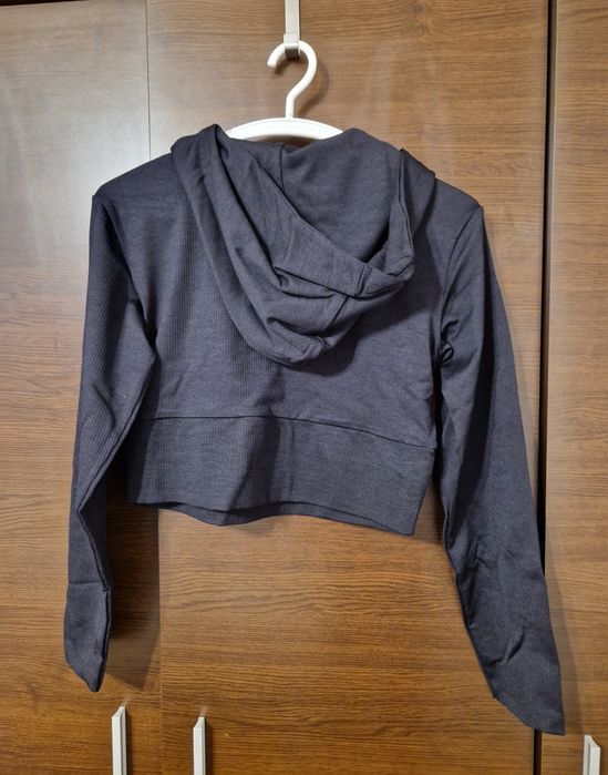 Set hanorac crop si pantaloni marime L