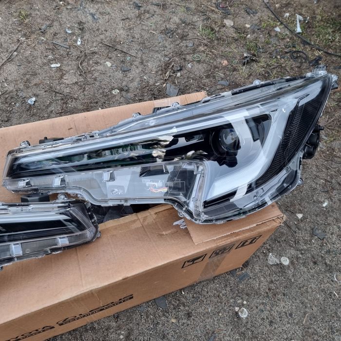 Toyota corolla 2022 facelift far nou led full led stanga dreapta