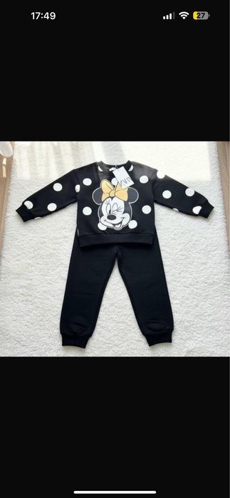 Новый костюм утепленный на 5-6 лет