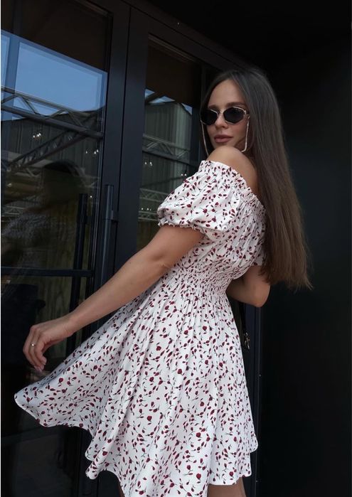 Красива рокля, изработена от естествен памук