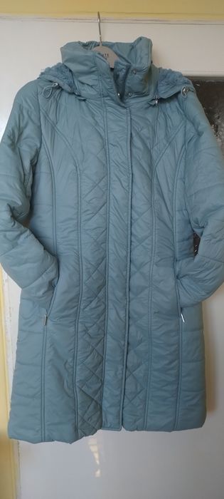 Дамско яке с качулка