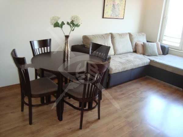 Тристаен апартамент под наем в Съдийски 1824621