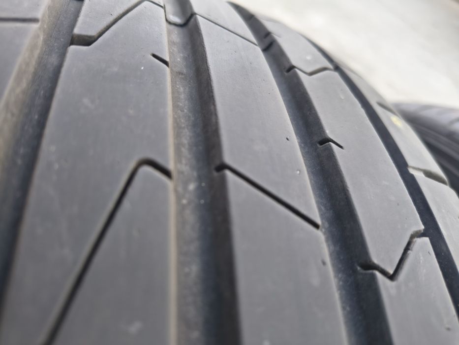 Anvelope 215 50 r17 vara Hankook an 2022