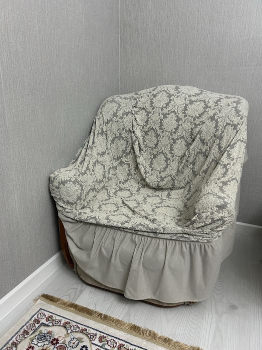 Диван, кресло.