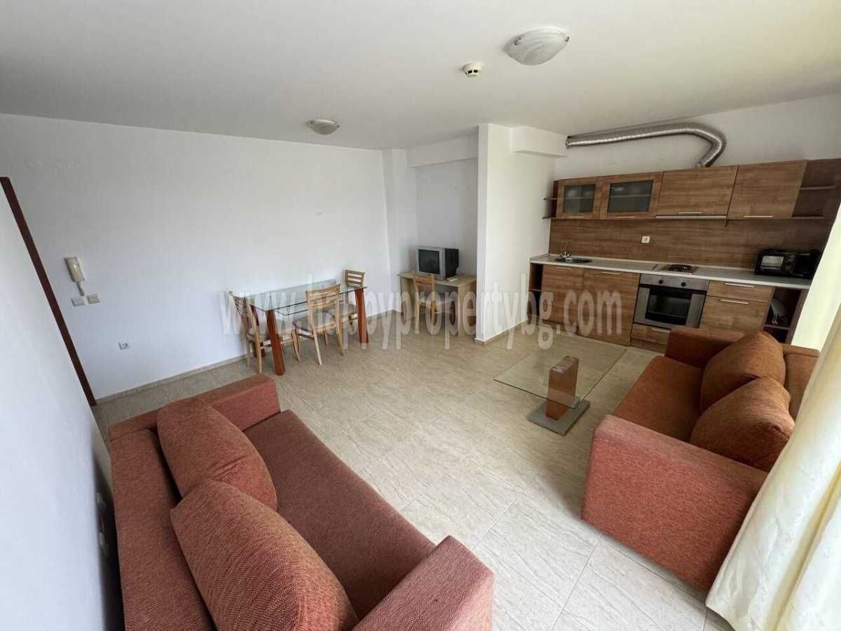Продава се Двустаен апартамент в к.к. Слънчев бряг - 69 кв.м за 943 €/кв.м - Снимка #2