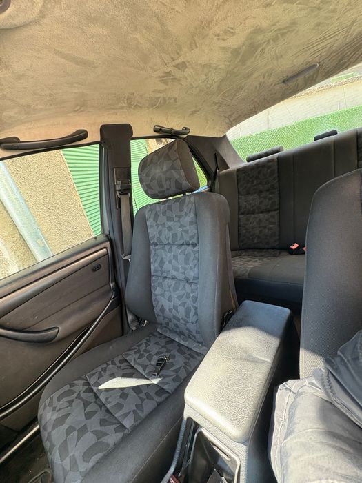Mercedes-Benz C220