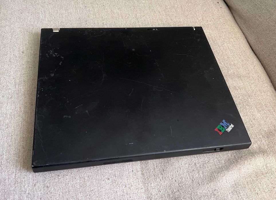 Laptop retro IBM ThinkPad T43 Type 1871 pentru colectionari si piese