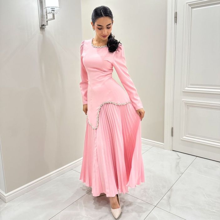 Шикарные вещи (платья, джинсы, пиджак и юбки  Zara