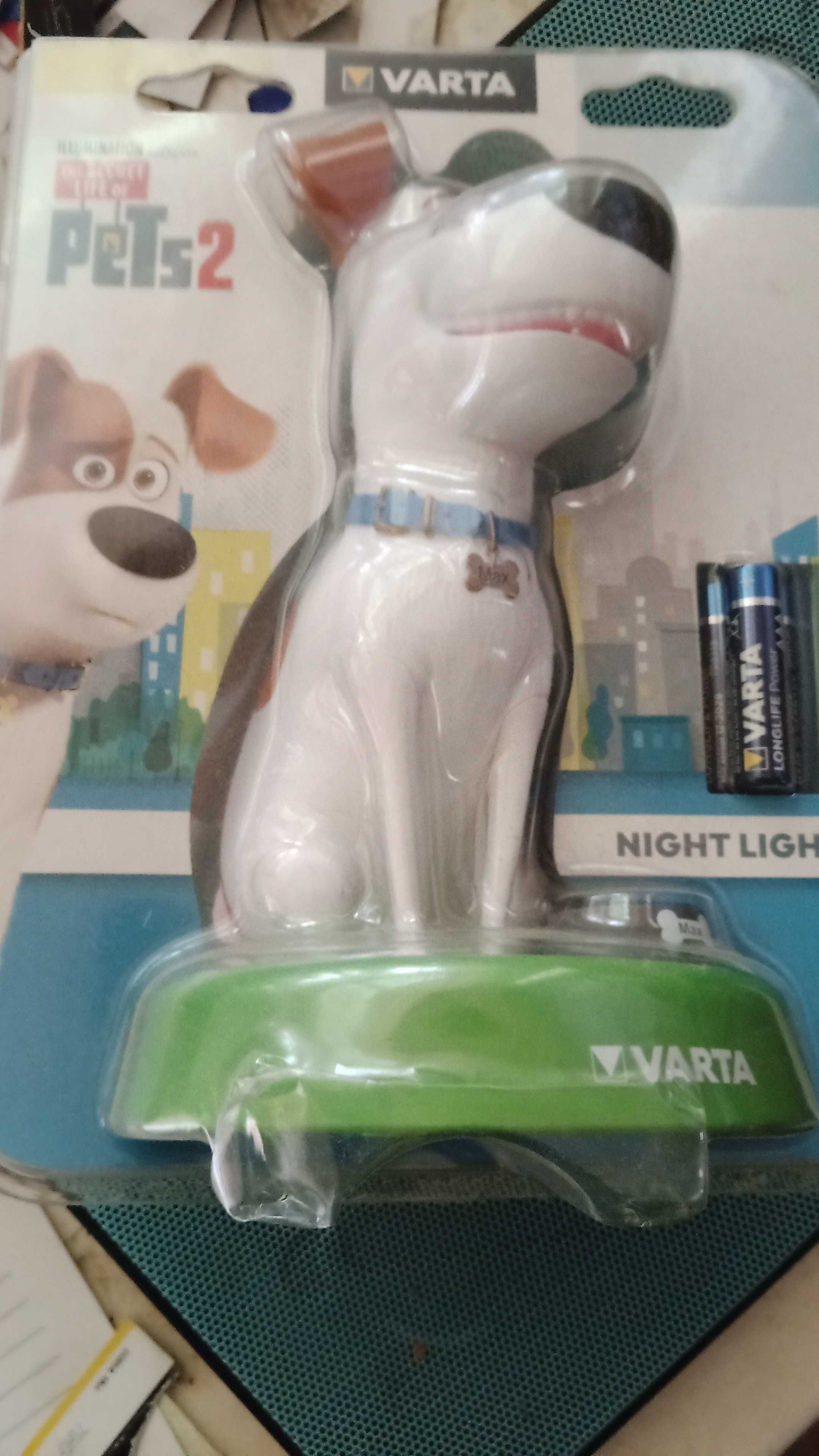 Lampa LED de veghe Varta Secret Life of Pets Night