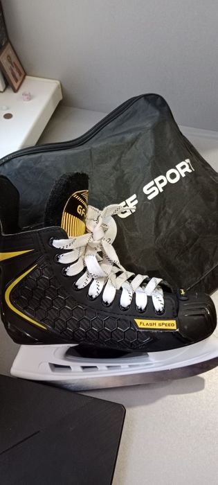 Коньки , состояние и качество отличное