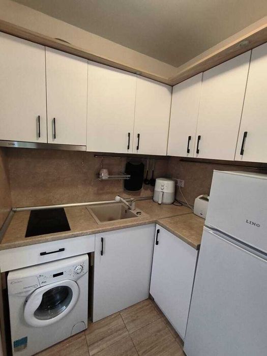 Дава се под наем Двустаен апартамент в Бургас, Зорница - 54 кв.м за 250 € - Снимка #1