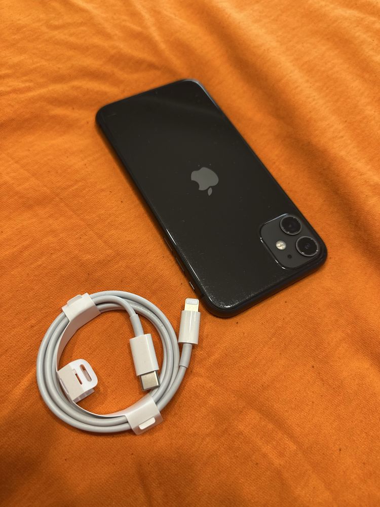 IPHONE 11 128gb neverlocked baterie 98% ,face id cu eroare