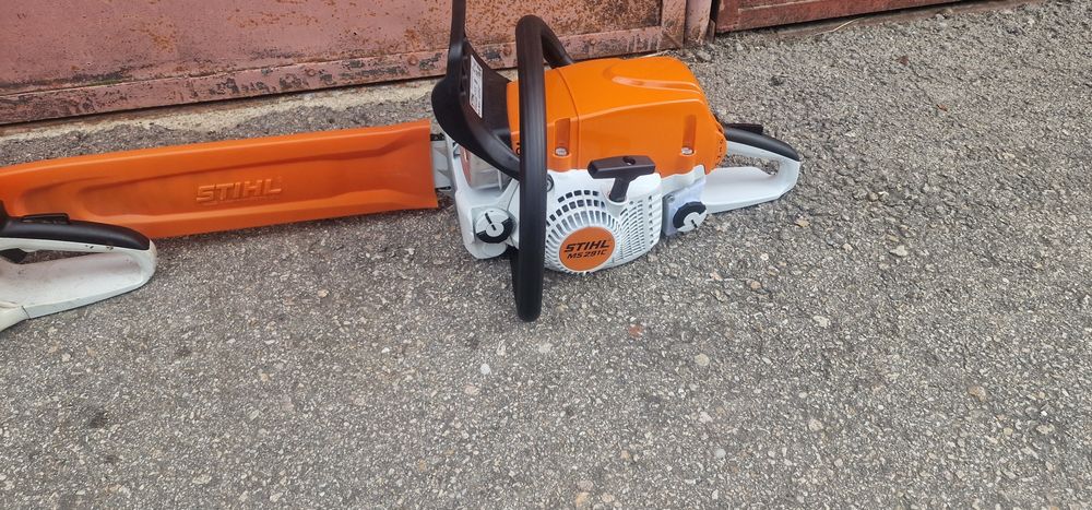 Vind doua drujbe 462 c și ms291 c