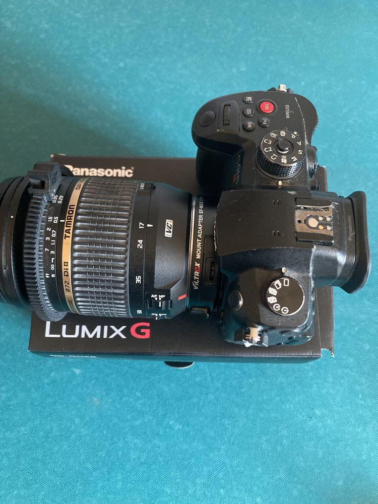 Продавам Panasonic GH5s + Viltrox + Tamron 17-50