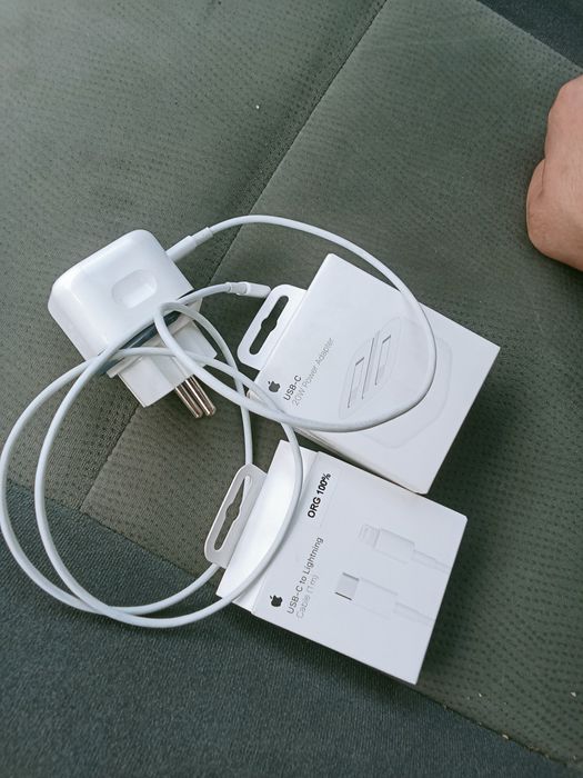 Iphone 100% orginal zaryatka kaplekt