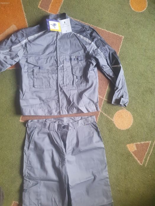 Продам спецодежду