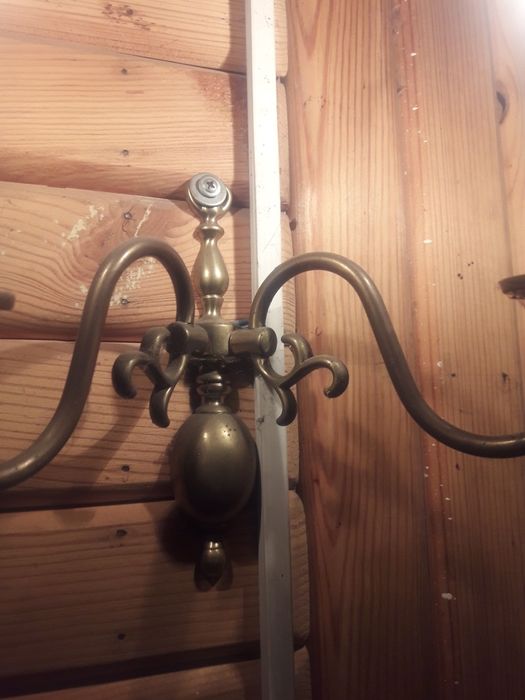 Канделябр, светильник.