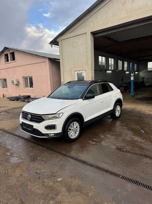 Electromotor Volkswagen T-Roc 2020 SUV 999