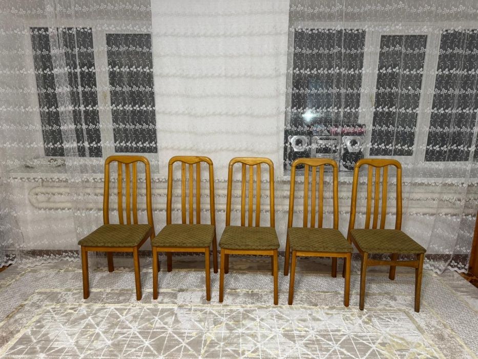 Продам стулья 5.000 = 1шт