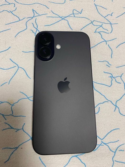 iPhone 16 128gb black