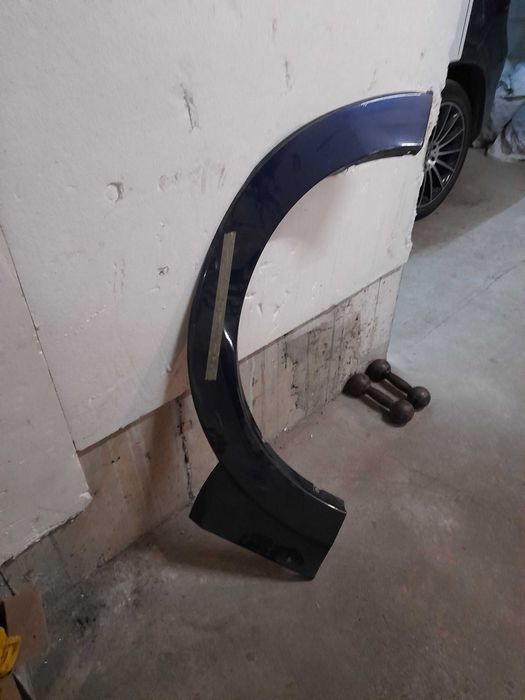 Пластмасова вежда задна лява за Паджеро 4 къса база