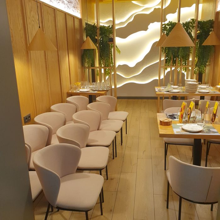 [CRYSTAL CLEAR] Химчистка Кафе и Ресторанов. Стулья и Диваны