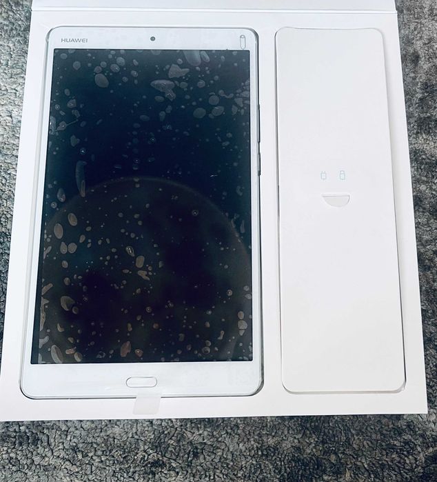 Tableta alba Huawei MediaPad M3