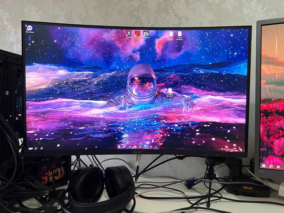 Игровой монитор Acer / 27 дюйма / 165 герц / HDMI, DP