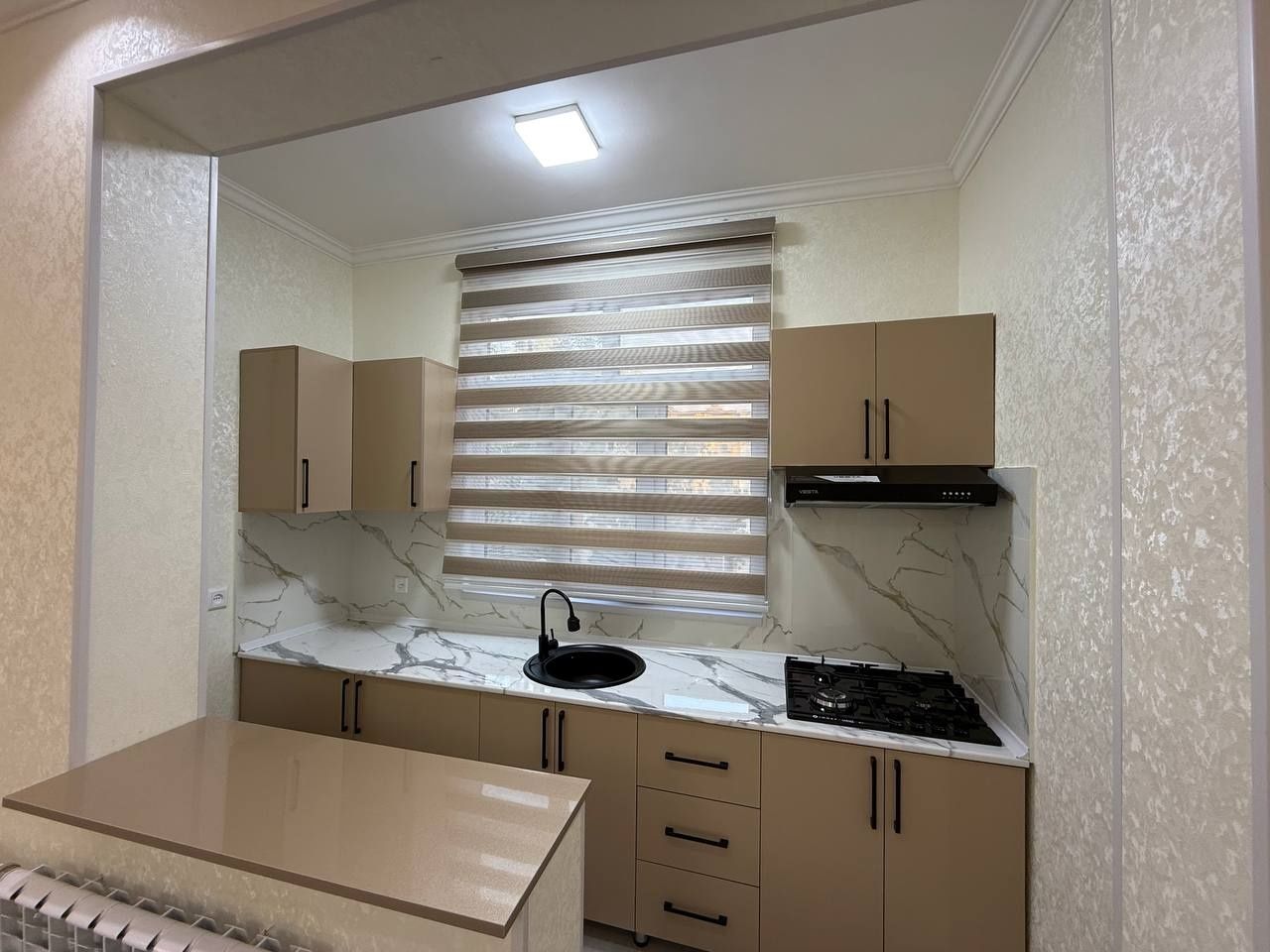 Продаю 1 ком квартира на 3 этаже 4 этажного дома. Авиосозлар 4