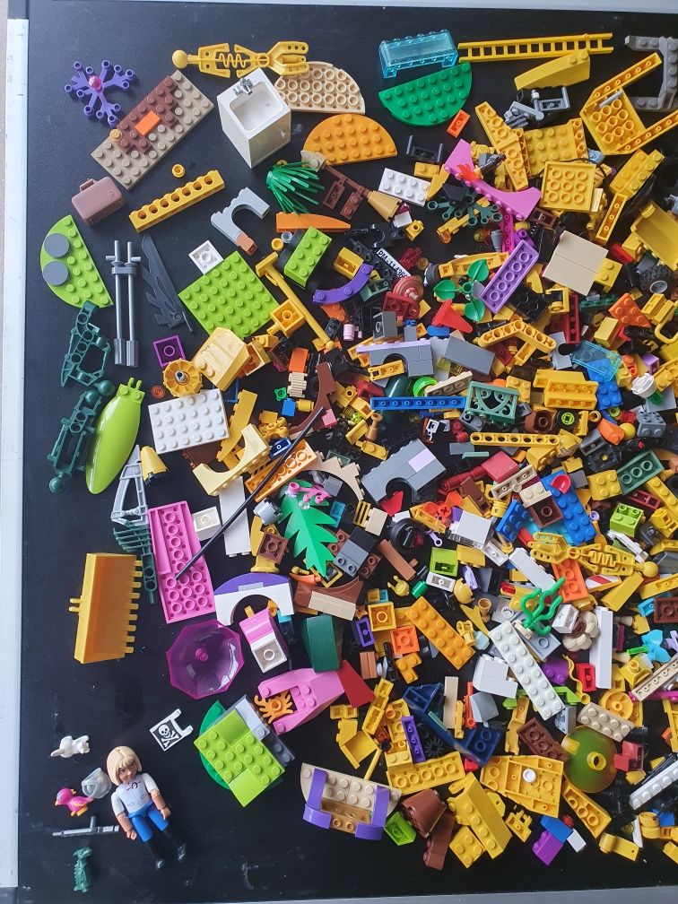 9,4 kg LEGO originale + minifigurine Star Wars rare & accesorii!