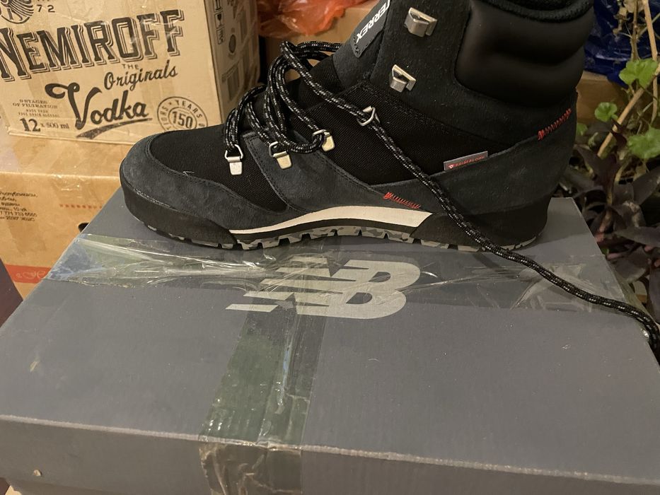 Муж обувь отличного качество орегинал привезли США по резмеру не под