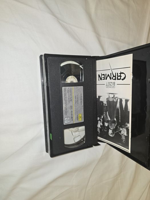 Casetă video VHS,cu spectacolul CARMEN,stare foarte bună,  35 lei