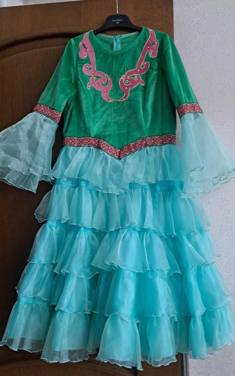 Қазақша көйлек (Казахское национальное платье)