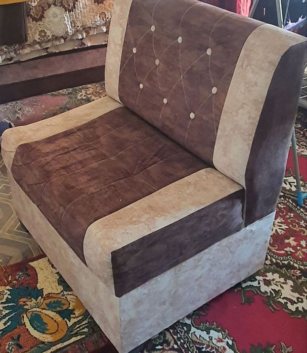 Oshxona ugalok sandiqli va garnitur