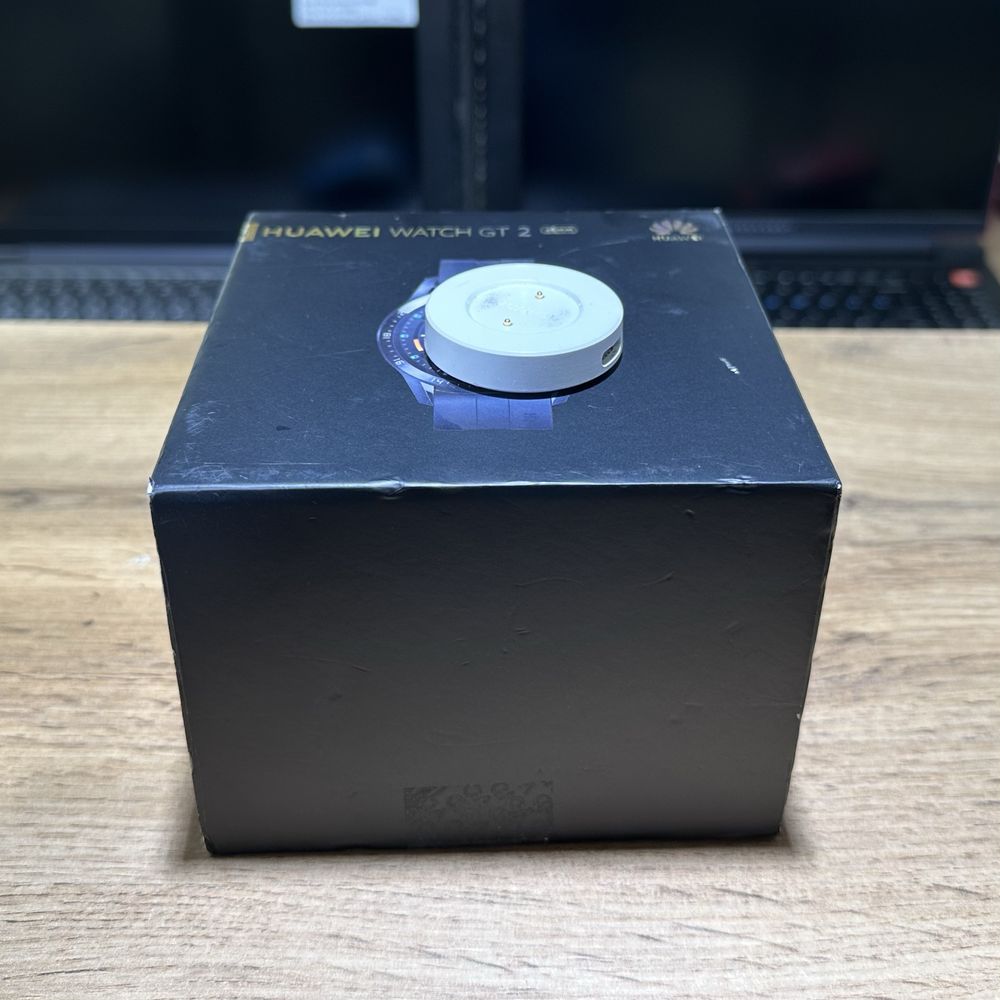 Коробка и зарядное устройство от Huawei Watch GT 2, 7550/A