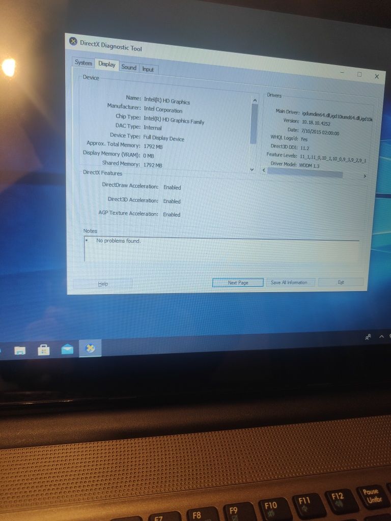 Medion Akoya proc Intel 1,7ghz ram 8gb hard disk 500gb touchscreen 15,