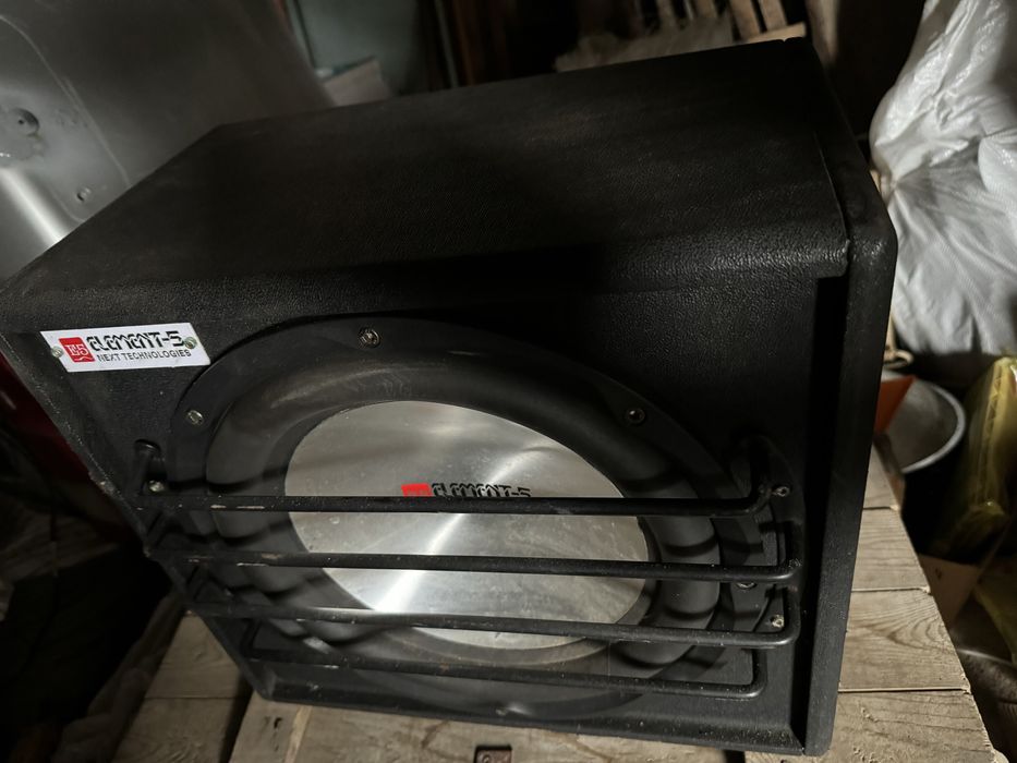 Продам музыкальный сабуфер 5 элемент оригинал