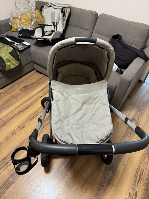 Продавам детска количка Maxi-Cosi Mura 4 2в1