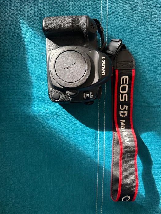 Canon 5D Mark IV