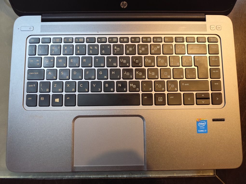 HP Elitbook folio 1040 - за ремонт или за части