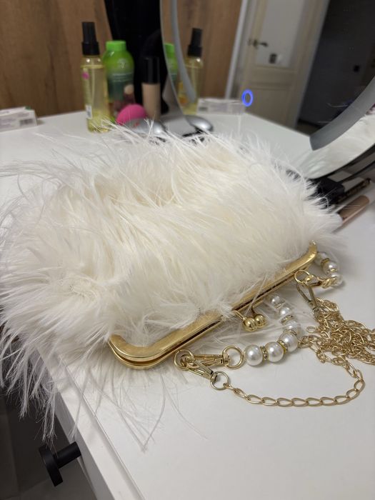 Продам сумку - клатч на выход