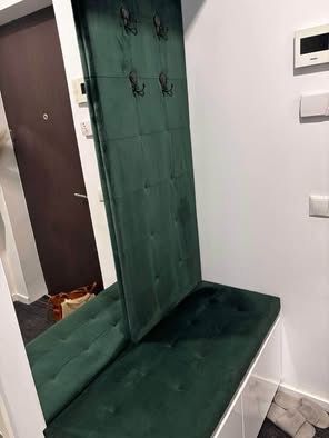 Cuier MDF tapițat catifea verde smarald