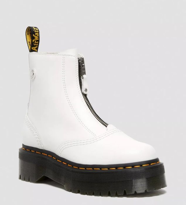 Чисто нов Dr.martens JETTA 38номер,цвят бял