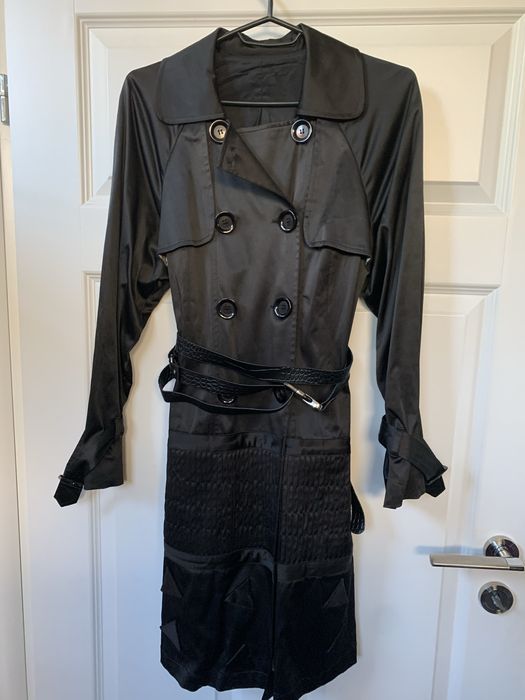 Trench uri elegante ,cu detalii de efect