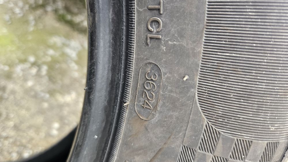 Гуми 235/55/R17 103W