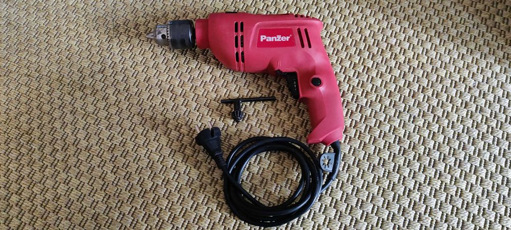 Bormasina cu percutie Panzer 650W stare foarte buna. Livrare Gara Obor