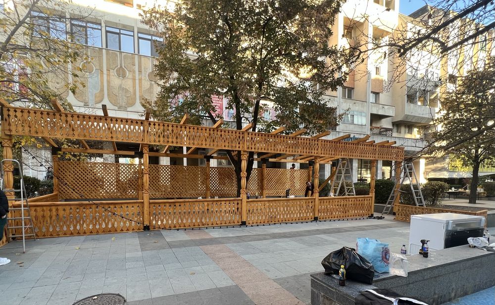 Stalpi sculptati si altele