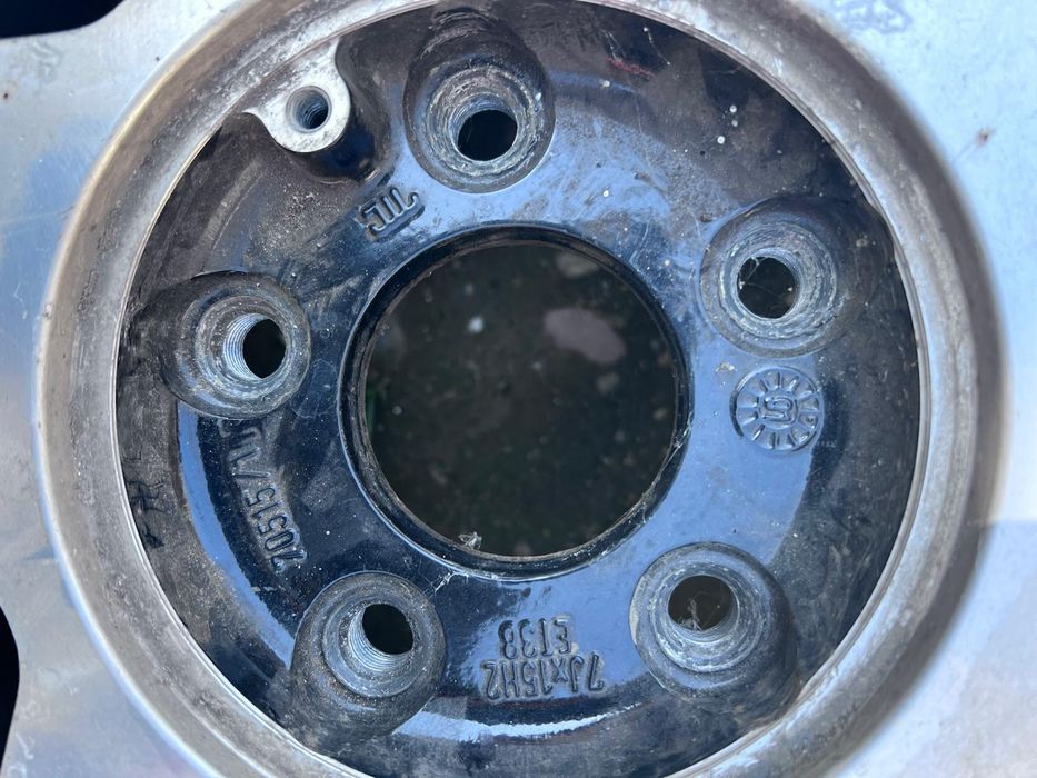 Vând jante 15' aliaj