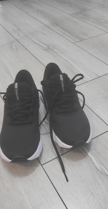 Adidasi nike dama